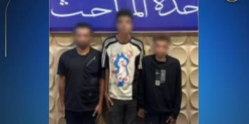 على طريقة «الكاتعة».. رجل و 3 سيدات يستغلون أطفالًا أحداثًا في أعمال التسول