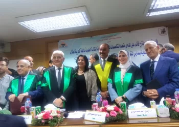 «محمود الفولي» يضيف إنجازًا جديدًا لمسيرته التربوية بنيل الدكتوراه من جامعة القاهرة حول الكتابة العلمية لطلاب STEAM 6 - جريدة الجمهورية «محمود الفولي» يضيف إنجازًا جديدًا لمسيرته التربوية بنيل الدكتوراه من جامعة القاهرة حول الكتابة العلمية لطلاب STEAM