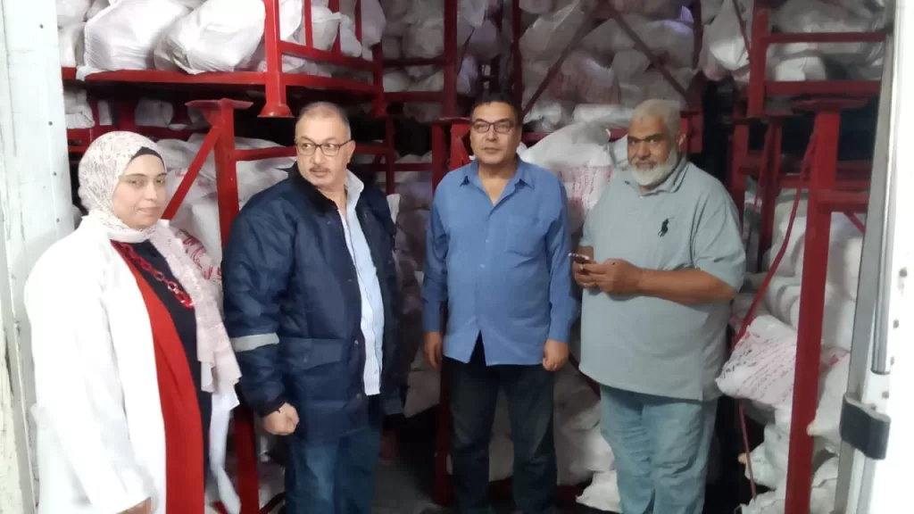 ضبط 15 طنًا من الدواجن المجمَّدة مجهولة المصدر بالشرقية 4 - جريدة الجمهورية WhatsApp Image 2025 10 18 at 5.00.35 PM - جريدة الجمهورية