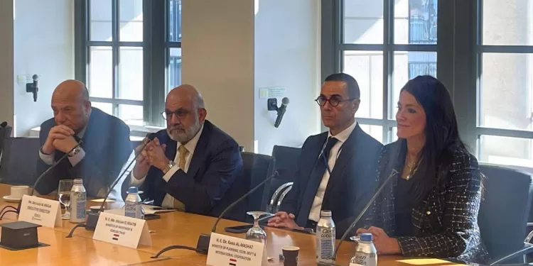 وزيرا الاستثمار والتخطيط يبحثان مع مؤسسة التمويل الدولية (IFC) التوسع في آليات تمويل القطاع الخاص 1 - جريدة الجمهورية وزيرا الاستثمار والتخطيط يبحثان مع مؤسسة التمويل الدولية (IFC) التوسع في آليات تمويل القطاع الخاص