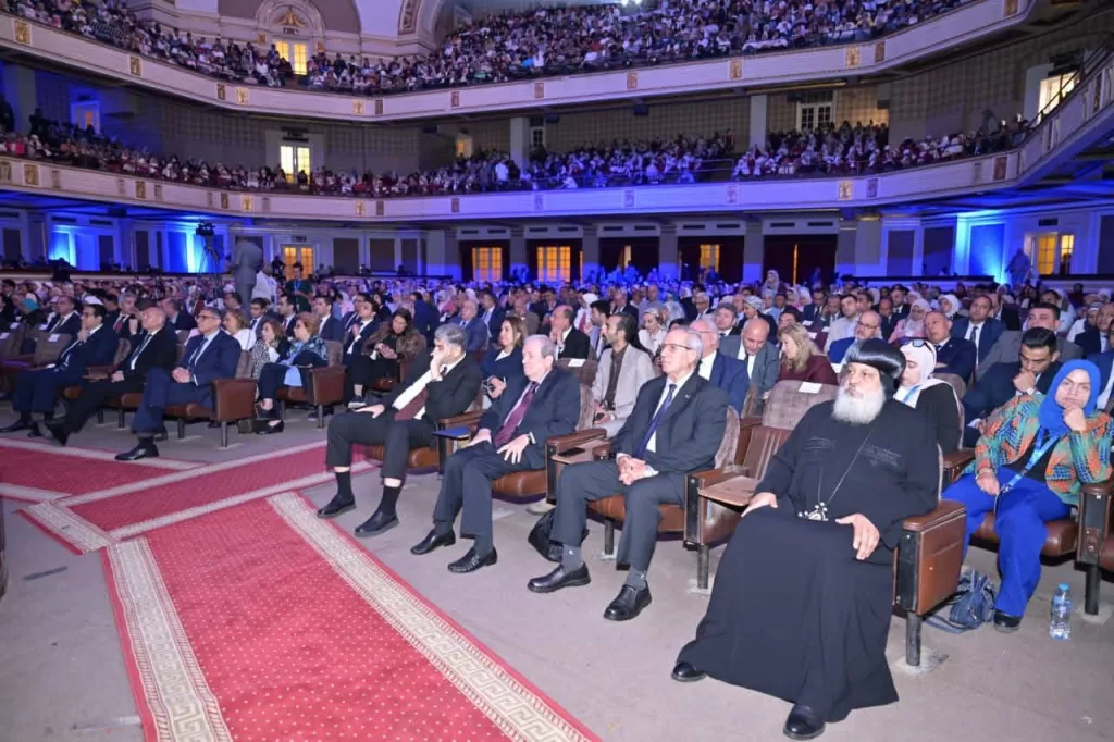 مؤتمر بجامعة القاهرة يبحث مستقبل الذكاء الاصطناعي كقاطرة للتنمية وسبل توظيفه 6 - جريدة الجمهورية WhatsApp Image 2025 10 18 at 5.49.39 PM 1 - جريدة الجمهورية