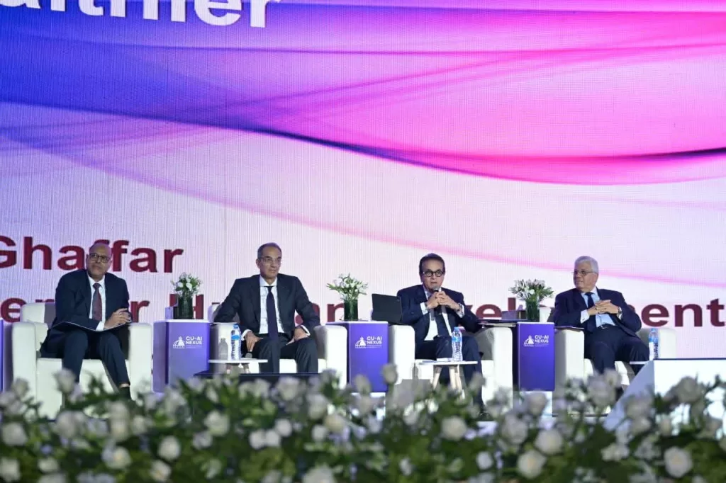 مؤتمر بجامعة القاهرة يبحث مستقبل الذكاء الاصطناعي كقاطرة للتنمية وسبل توظيفه 7 - جريدة الجمهورية WhatsApp Image 2025 10 18 at 5.49.39 PM - جريدة الجمهورية