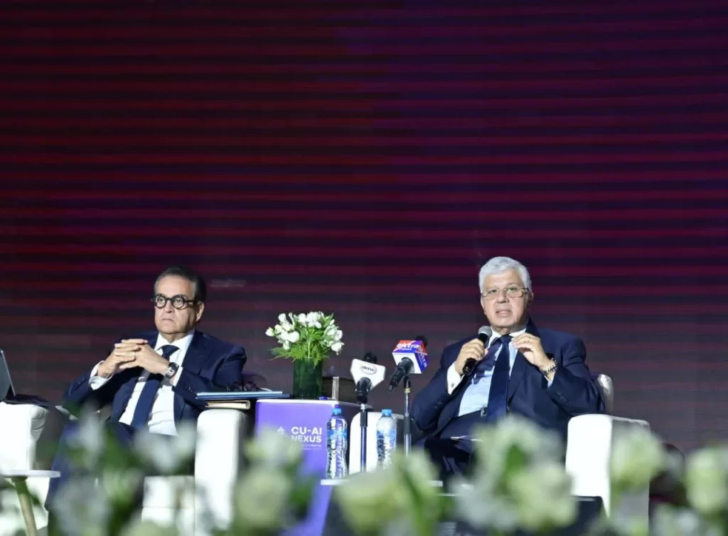 مؤتمر بجامعة القاهرة يبحث مستقبل الذكاء الاصطناعي كقاطرة للتنمية وسبل توظيفه 2 - جريدة الجمهورية WhatsApp Image 2025 10 18 at 5.49.40 PM 1 - جريدة الجمهورية
