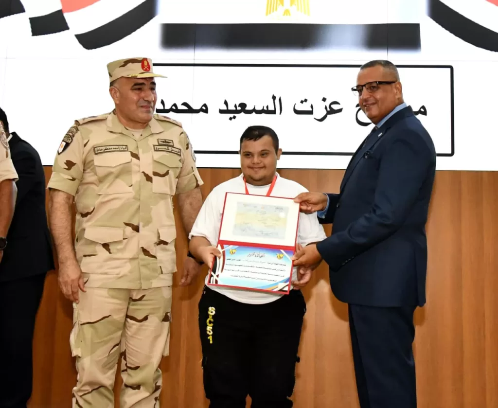 القوات المسلحة تدفع بعدد من اللجان لجنوب سيناء لإنهاء المواقف التجنيدية لذوى الهمم وكبار السن 5 - جريدة الجمهورية WhatsApp Image 2025 10 26 at 5.14.05 PM - جريدة الجمهورية