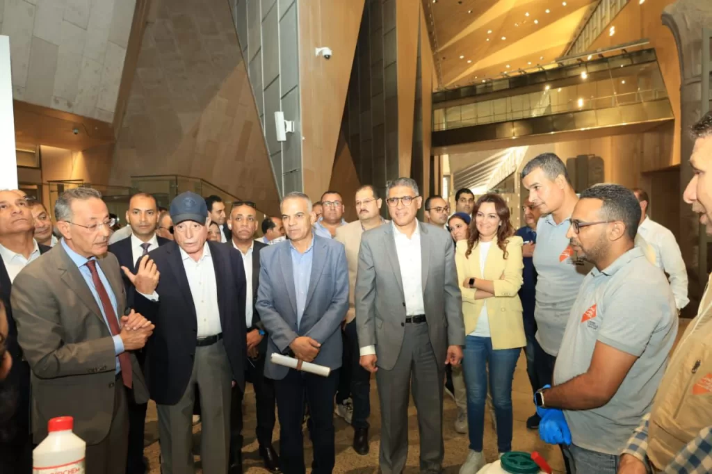 محافظ الجيزة يستقبل مستشار رئيس الجمهورية لمتابعة الاستعدادات النهائية لافتتاح المتحف المصري الكبير 6 - جريدة الجمهورية WhatsApp Image 2025 10 27 at 8.07.47 PM - جريدة الجمهورية