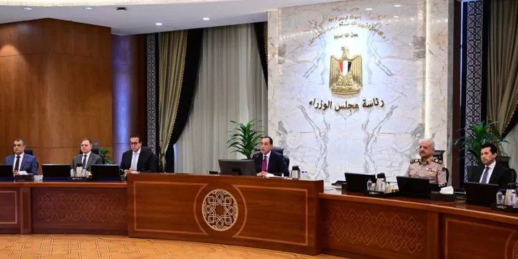 مدبولي: المتحف المصري الكبير سيضخ «دفعة سياحية كبرى» لمصر.. شاشات عملاقة في الميادين لمشاهدة الافتتاح في كل المحافظات 1 - جريدة الجمهورية مدبولي: المتحف المصري الكبير سيضخ «دفعة سياحية كبرى» لمصر.. شاشات عملاقة في الميادين لمشاهدة الافتتاح في كل المحافظات