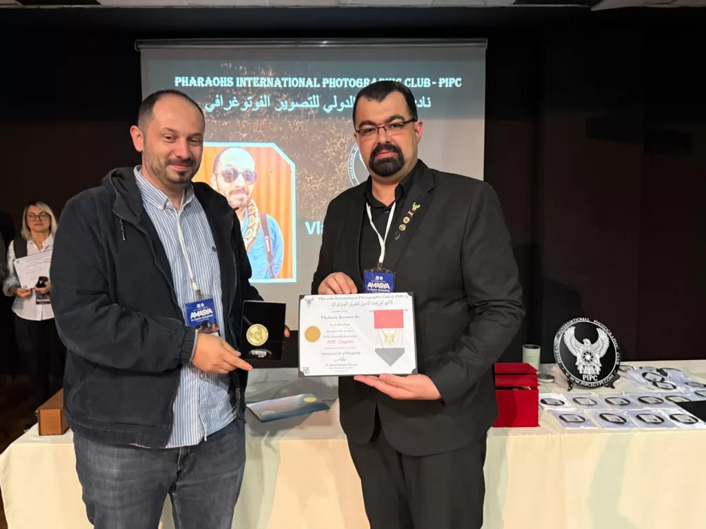 «نادي الفراعنة» يوقع مذكرة تعاون مع النادي التركي «Sille Sanat Sarayi» لدعم المصورين دوليًا 3 - جريدة الجمهورية WhatsApp Image 2025 10 28 at 10.11.39 AM - جريدة الجمهورية