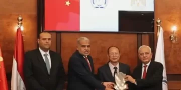 جامعة الريادة تستقبل وفد السفارة الصينية لبحث التعاون الأكاديمي المشترك