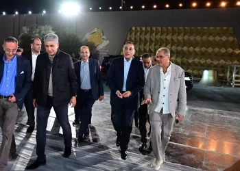 رئيس الوزراء يتابع اللمسات النهائية استعدادًا للاحتفالية المهيبة لافتتاح المتحف المصري الكبير 2 - جريدة الجمهورية رئيس الوزراء يتابع اللمسات النهائية استعدادًا للاحتفالية المهيبة لافتتاح المتحف المصري الكبير