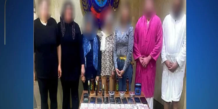 الداخلية تكشف ألاعيب المنحرفين.. نادٍ صحي في «الحي الراقي» وكر للمتعة المحرمة المتهمون سقطوا في حالة تلبس واعترفوا بالجريمة 1 - جريدة الجمهورية الداخلية تكشف ألاعيب المنحرفين.. نادٍ صحي في «الحي الراقي» وكر للمتعة المحرمة المتهمون سقطوا في حالة تلبس واعترفوا بالجريمة