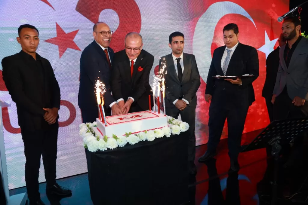 السفير شن: تحت قيادة وإرادة مشتركة للرئيسين السيسى واردوغان وسعت الدولتان علاقاتهما وعمقتاها في السنوات الأخيرة 2 - جريدة الجمهورية WhatsApp Image 2025 10 30 at 6.35.13 PM - جريدة الجمهورية