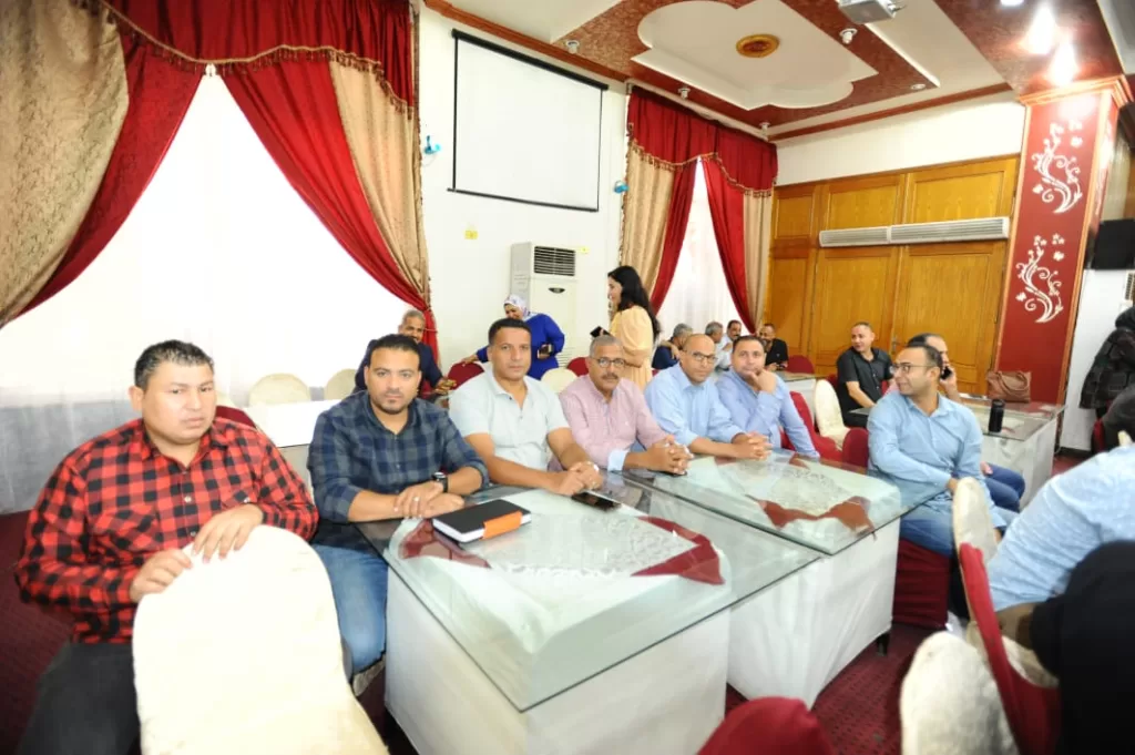 «عبقرية قانون العمل الجديد».. خبير التشريعات العمالية د. مجدي شرارة يستعرض آليات القانون ودوره في منع الفصل التعسفي 9 - جريدة الجمهورية WhatsApp Image 2025 10 30 at 9.12.02 PM 2 - جريدة الجمهورية