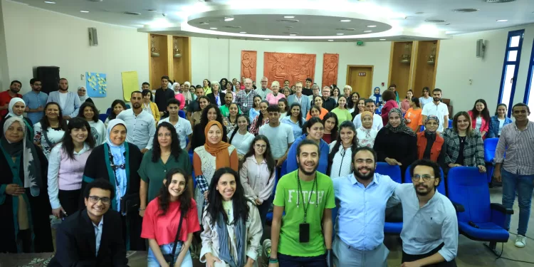 الدكتور القس أندريه زكي يختتم لقاءات شركاء الهيئة الإنجيلية الدوليين في المنيا