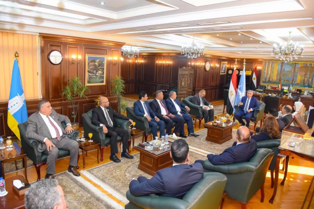 محافظ الإسكندرية يلتقي أعضاء مجلس الشيوخ لبحث الملفات الخدمية والتنموية بالمحافظة 2 - جريدة الجمهورية WhatsApp Image 2025 10 31 at 2.24.05 PM - جريدة الجمهورية