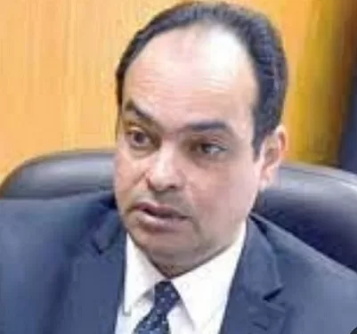 عميد طب قصر العيني يهنئ حسين خالد ومحمد لطيف لاختيارهما بلجنة المسؤولية الطبية 1 - جريدة الجمهورية عميد طب قصر العيني يهنئ حسين خالد ومحمد لطيف لاختيارهما بلجنة المسؤولية الطبية