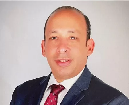 كلية طب قصر العيني تهنئ عميدها لاختياره عضوًا باللجنة العليا للمسؤولية الطبية 1 - جريدة الجمهورية كلية طب قصر العيني تهنئ عميدها لاختياره عضوًا باللجنة العليا للمسؤولية الطبية