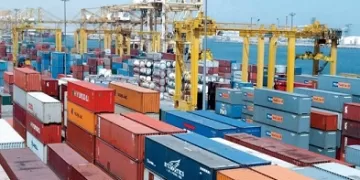 وزارة المالية تدرس فرض ضريبة مقطوعة على مبيعات المناطق الحرة في السوق المحلي