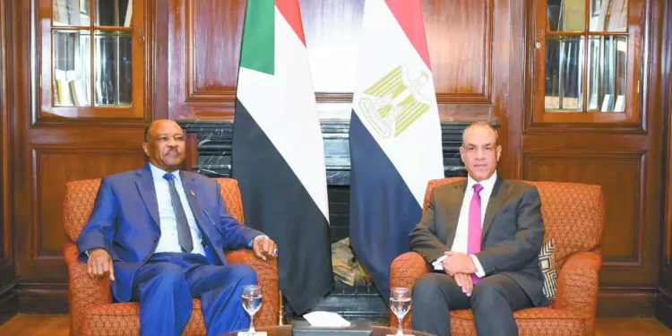 مصر تؤكد مساندتها لشعب السودان الشقيق