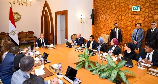 «عبدالعاطي»: وزارة الخارجية تحرص على استمرار قنوات الحوار مع الشباب وطلبة الجامعات 2 - جريدة الجمهورية e57671c6 043 - جريدة الجمهورية