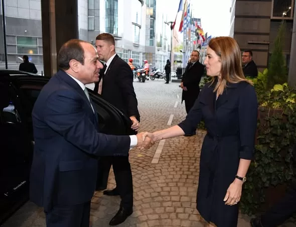 السيسي يؤكد خلال لقائه رئيسة البرلمان الأوروبي على ضرورة تثبيت وقف إطلاق النار في قطاع غزة 3 - جريدة الجمهورية السسي ورئيسة - جريدة الجمهورية