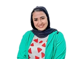 خبيرة التجميل دعاء أحمد: العناية بالشعر والأظافر أساس الجمال الحقيقي 3 - جريدة الجمهورية خبيرة التجميل دعاء أحمد: العناية بالشعر والأظافر أساس الجمال الحقيقي