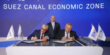  توقيع مذكرة تفاهم لتشغيل «محطة متعددة الأغراض» بميناء السخنة