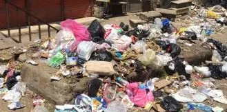 العثور على «رضيعة» داخل أكوام القمامة وتوجيه الاتهام لأمها