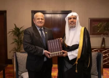 «د. الخشت» و«الشيخ العيسى» يناقشان تعزيز الانتقال من «تجديد الخطاب» إلى إعادة بناء المنظومة المعرفية