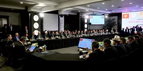 عقب عودته من الدوحة.. رئيس الوزراء يشارك في مائدة مستديرة اقتصادية مع رئيس «قيرغيزستان» 2 - جريدة الجمهورية 1 36 - جريدة الجمهورية