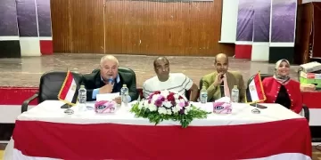 بحضور نائب رئيس المحافظة.. اعتماد الحساب الختامي لمجلس آباء ومعلمي العاشر من رمضان