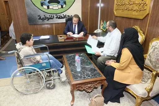 خلال لقاءاته اليومية.. محافظ المنوفية يوجه بصرف مساعدات عاجلة للمواطنين 8 - جريدة الجمهورية 100 - جريدة الجمهورية