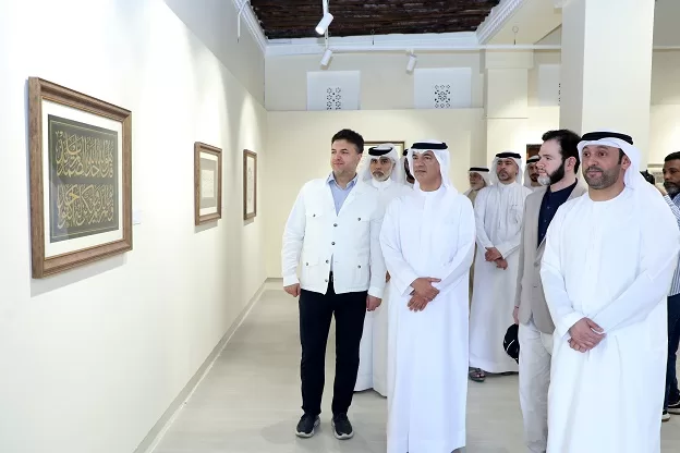 في قلب الشارقة.. «ساحة الخط» تحتضن 8 معارض لـ70 مبدعًا عالميًا ضمن مهرجان الفنون الإسلامية 4 - جريدة الجمهورية 108A1238 - جريدة الجمهورية