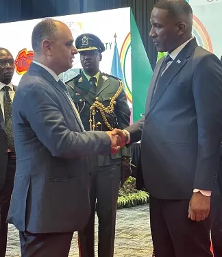 د. أبو سنة يمثل مصر فى الجلسة الإفتتاحية للقمة الأفريقية للتنوع البيولوجي ببوتسوانا 1 - جريدة الجمهورية د. أبو سنة يمثل مصر فى الجلسة الإفتتاحية للقمة الأفريقية للتنوع البيولوجي ببوتسوانا