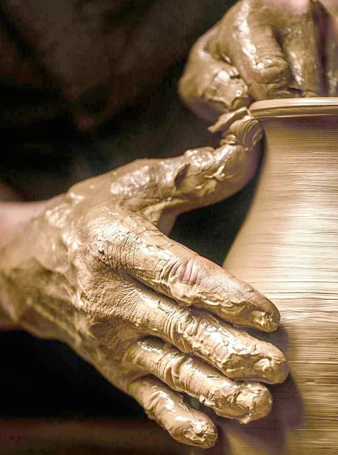 2141100 - جريدة الجمهورية