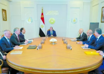 السيسى لرئيس شركة «إينى الإيطالية»: حريصون على تطوير مناخ الاستثمار والاستغلال الأمثل لمواردنا فى الغاز والطاقة 2 - جريدة الجمهورية السيسى لرئيس شركة «إينى الإيطالية»: حريصون على تطوير مناخ الاستثمار والاستغلال الأمثل لمواردنا فى الغاز والطاقة