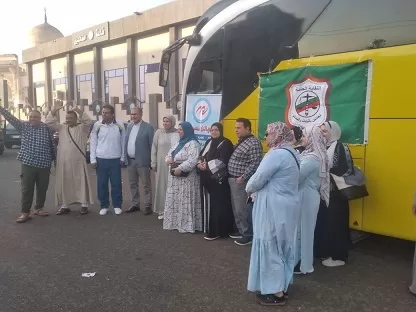 إنطلاق الفوج الأول لأداء مناسك العمرة للعاملين بالمحاكم ضمن برنامج أداء المناسك بالتقسيط 2 - جريدة الجمهورية 34 1 - جريدة الجمهورية