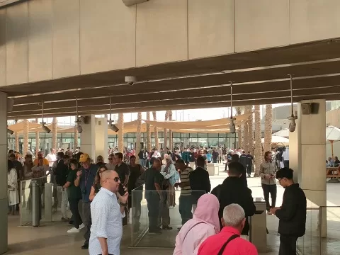 بمشاركة جماهيرية غير مسبوقة.. «المتحف المصري الكبير» يختبر خدمة الدليل الصوتي الجديدة 36 - جريدة الجمهورية 37 1 - جريدة الجمهورية