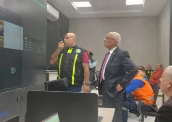 «محافظ شمال سيناء» يتابع سير انتخابات مجلس النواب