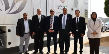 رئيس جامعة حلوان يتفقد حملة «دعم صحة المرأة» ضمن مبادرة «100 مليون صحة»
