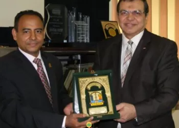 «سعفان» رئيسًا شرفيًا لمؤسسة «الناس لبعضهم» للأعمال الخيرية والتنمية بأسوان 4 - جريدة الجمهورية «سعفان» رئيسًا شرفيًا لمؤسسة «الناس لبعضهم» للأعمال الخيرية والتنمية بأسوان