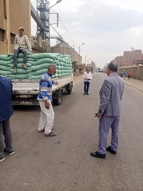 ضبط كميات كبيرة من الدقيق المدعم قبل تهريبها للسوق السوداء في الدقهلية 5 - جريدة الجمهورية 5 8 - جريدة الجمهورية