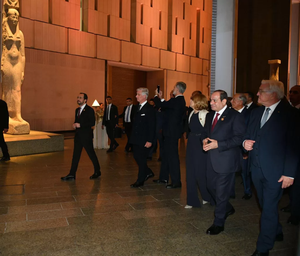 بث مباشر الآن الرئيس عبد الفتاح السيسي والسيدة قرينته يشهدان احتفالية افتتاح المتحف المصري الكبير«هدية مصر للعالم» 7 - جريدة الجمهورية 572815175 1383603289795062 8933714897918218922 n - جريدة الجمهورية