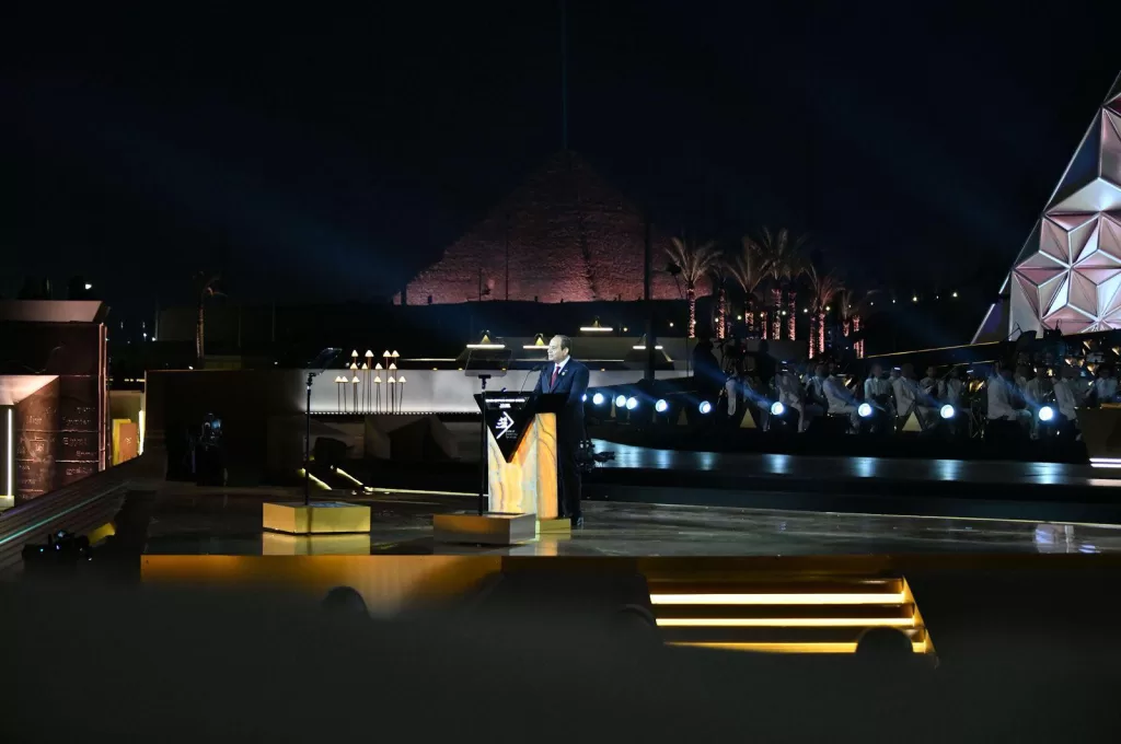 بث مباشر الآن الرئيس عبد الفتاح السيسي والسيدة قرينته يشهدان احتفالية افتتاح المتحف المصري الكبير«هدية مصر للعالم» 6 - جريدة الجمهورية 573611485 1383603429795048 4490960843332950358 n - جريدة الجمهورية