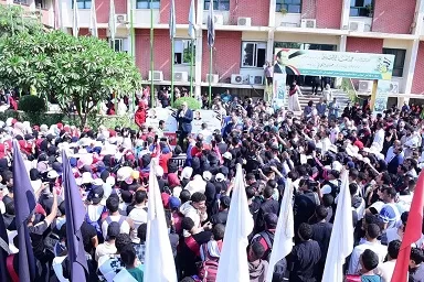 6 33 - جريدة الجمهورية