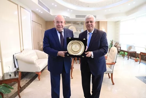 6 53 - جريدة الجمهورية