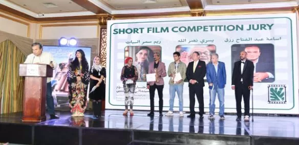 6 72 - جريدة الجمهورية