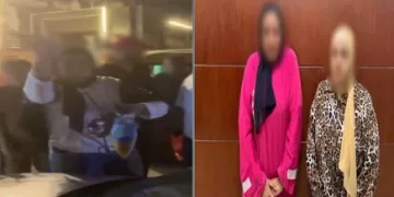 «بلطجة حريمي» في الطريق العام.. ربة منزل وابنتها تحطمان سيارة أخرى بعد «وصلة ردح» أمام المارة