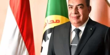 محافظ الدقهلية يتفقد منظومة النظافة بشوارع «المنصورة» و«طلخا»