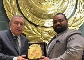 الجامعة العربية وسفارة السودان بالقاهرة تطلقان مبادرة «إسناد» وتكرّمان رموز العطاء الإنساني 4 - جريدة الجمهورية الجامعة العربية وسفارة السودان بالقاهرة تطلقان مبادرة «إسناد» وتكرّمان رموز العطاء الإنساني