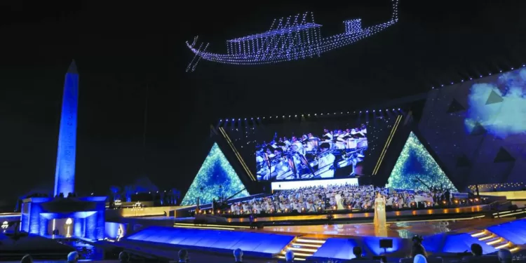 خليفة «فيريرا» المدرب المحلى الأقرب فى ظل الأزمة المالية